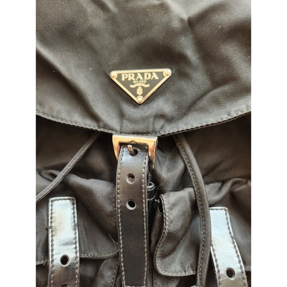 100% Authentic Prada Backpack Nylon Black Vintage With Authenticity - Picture 4 of 13